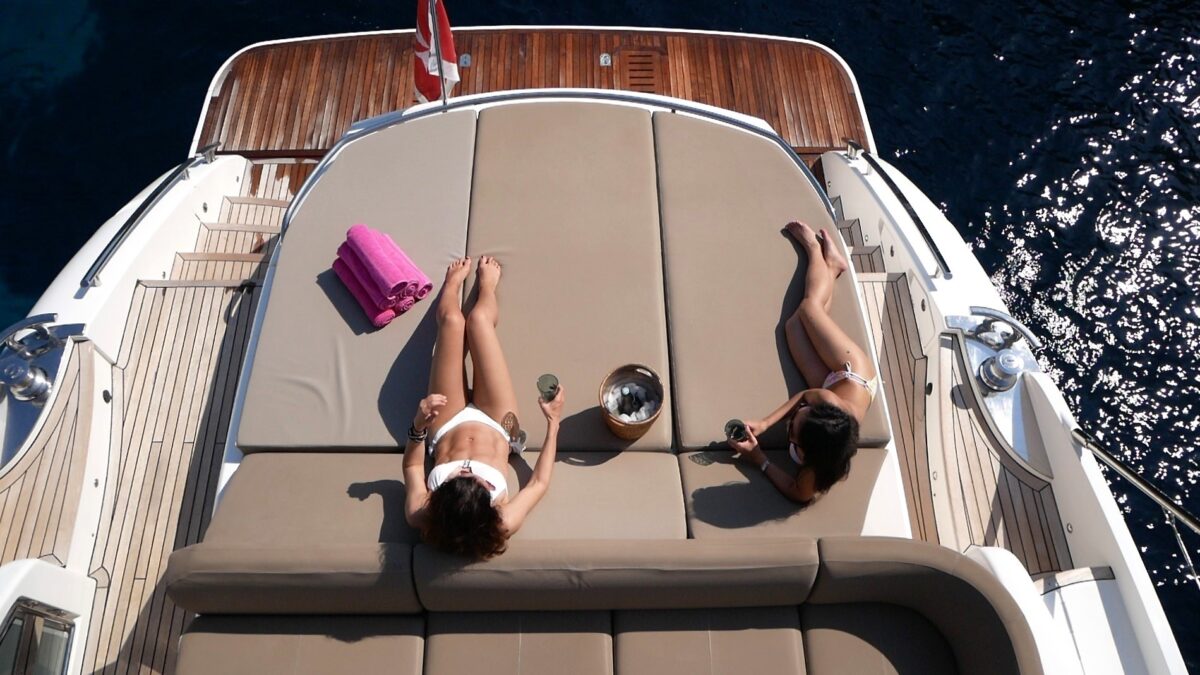 Crewed Motor Yacht Princess V62S photo 7