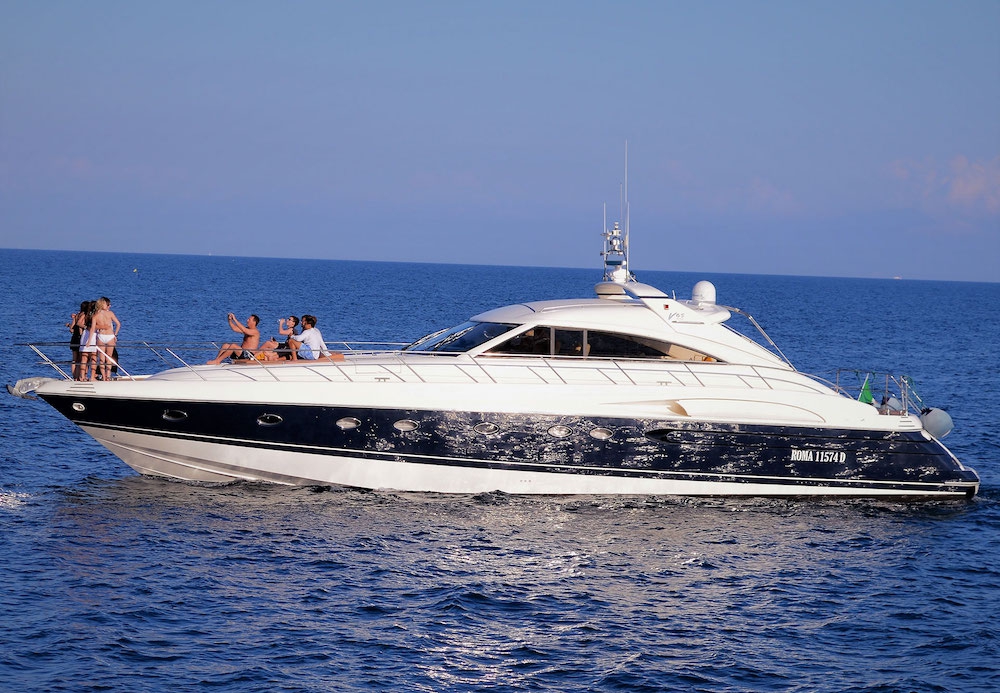Crewed Motor Yacht Princess V65 photo 3