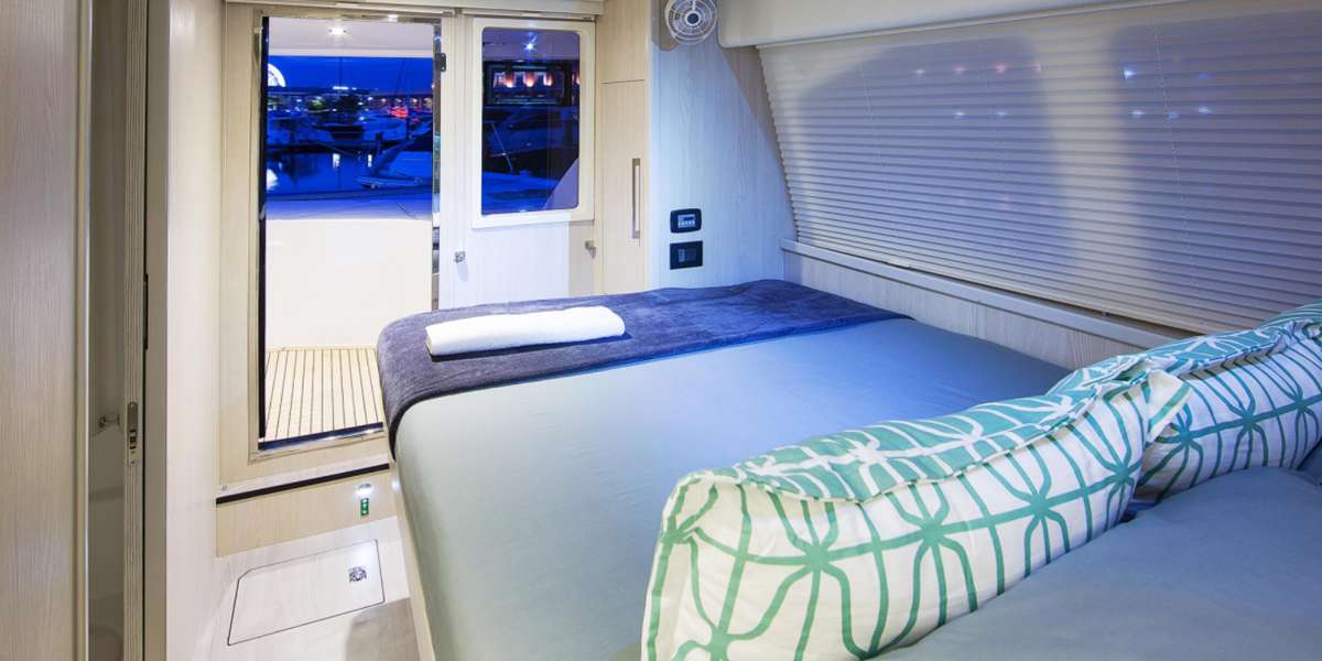 Crewed Catamaran PROMISCUOUS photo 7