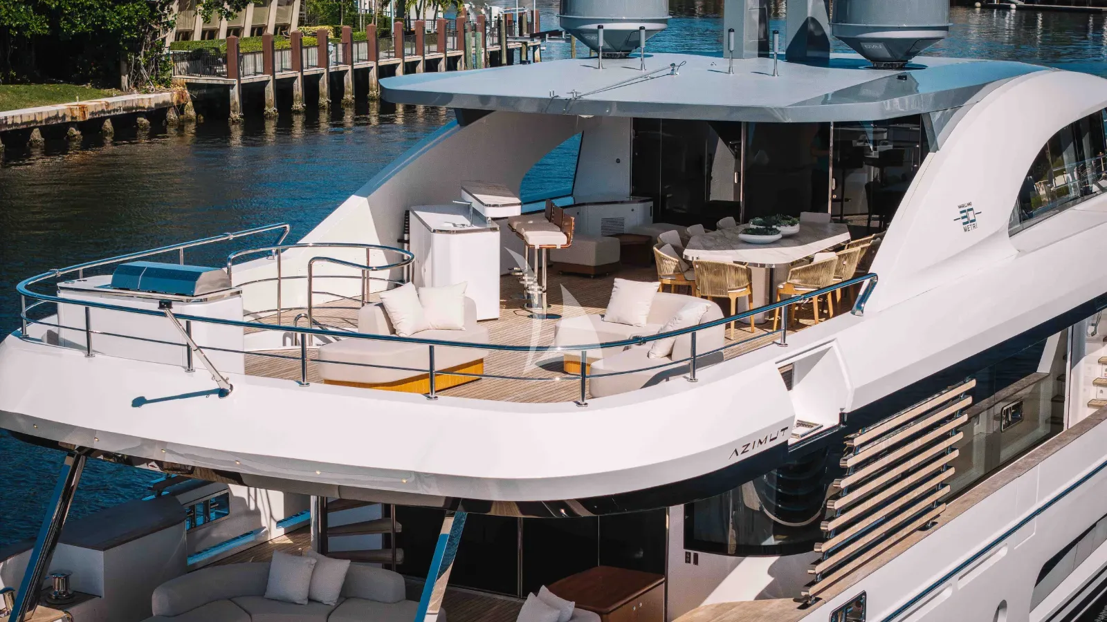 Luxury Crewed Motor Yacht PROPOSITION photo 5