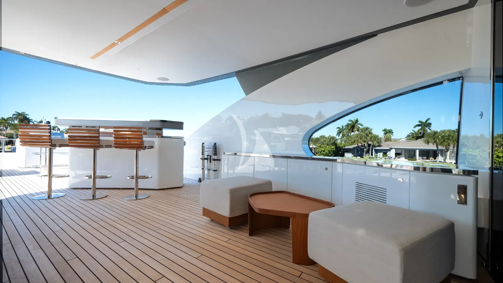 Luxury Crewed Motor Yacht PROPOSITION photo 7