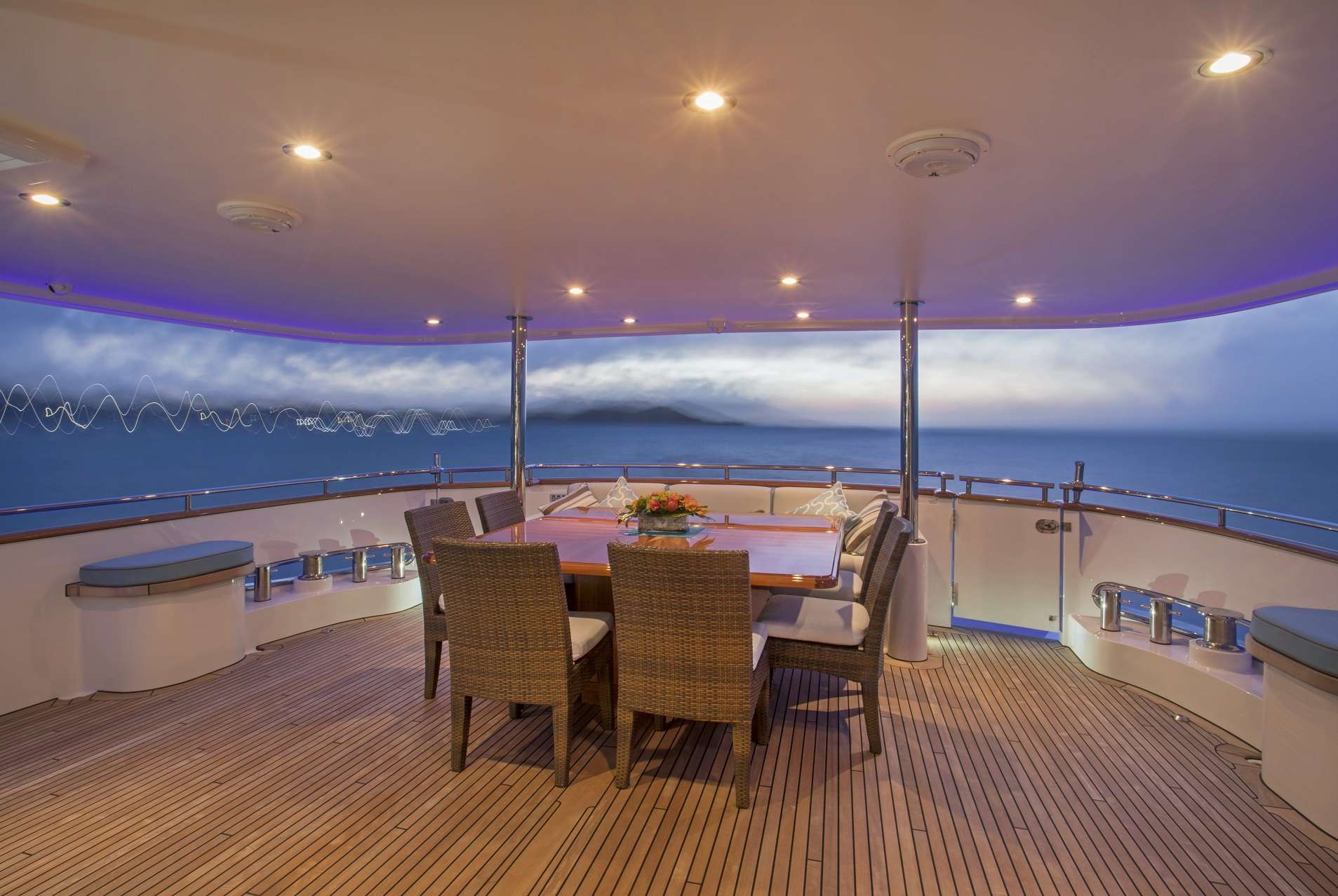 Luxury Crewed Motor Yacht PURA VIDA photo 5
