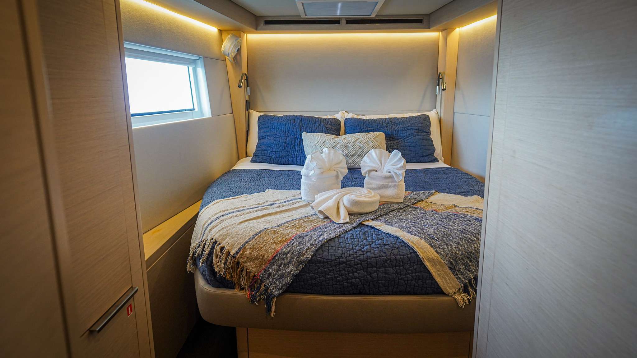 Crewed Catamaran PURELYBLU photo 8