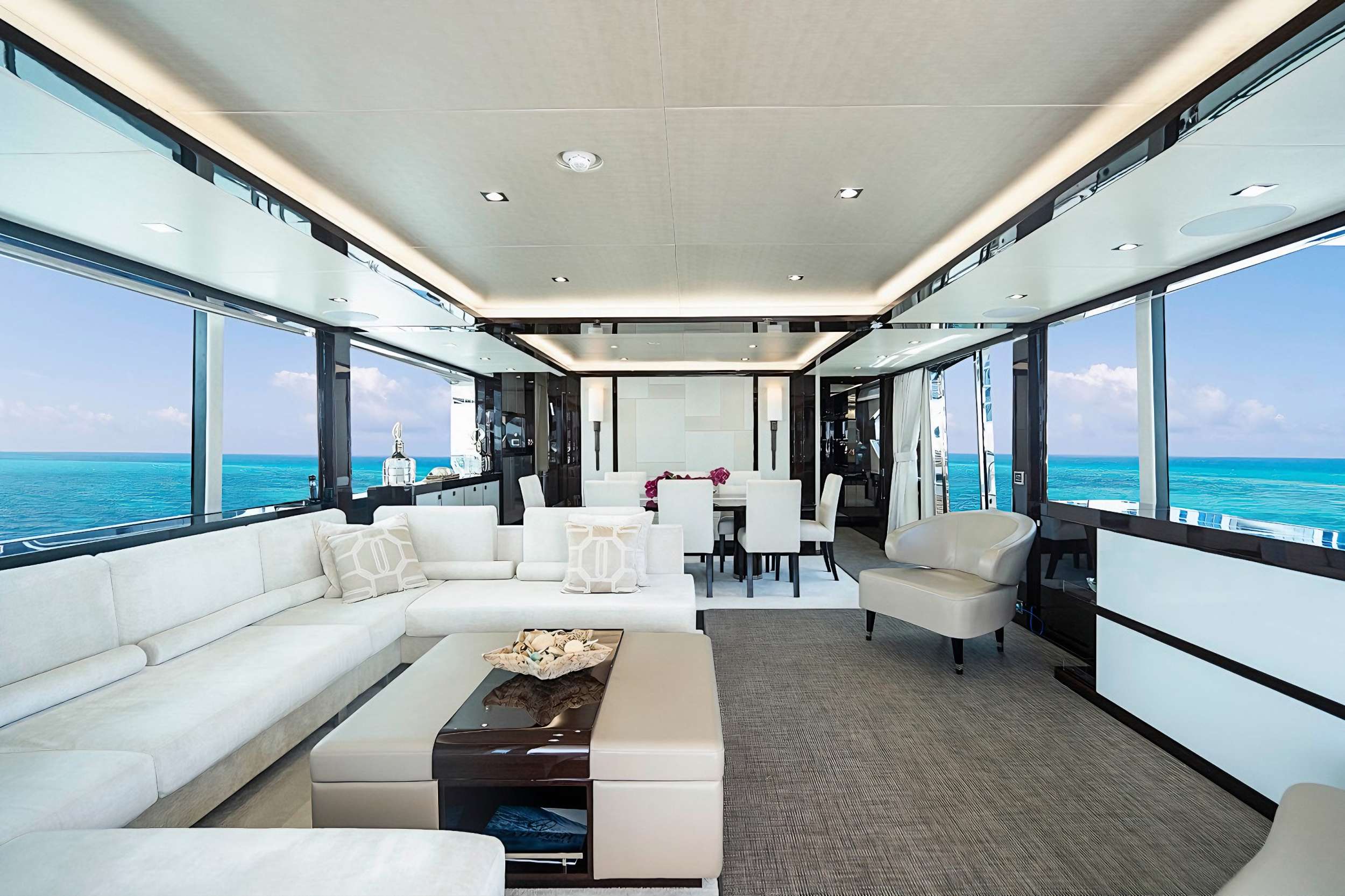 Luxury Crewed Motor Yacht QUANTUM photo 4