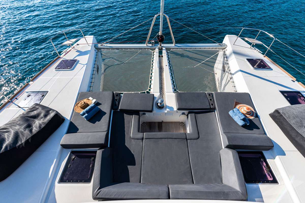 Crewed Catamaran QUEEN OF DIAMONDS photo 3