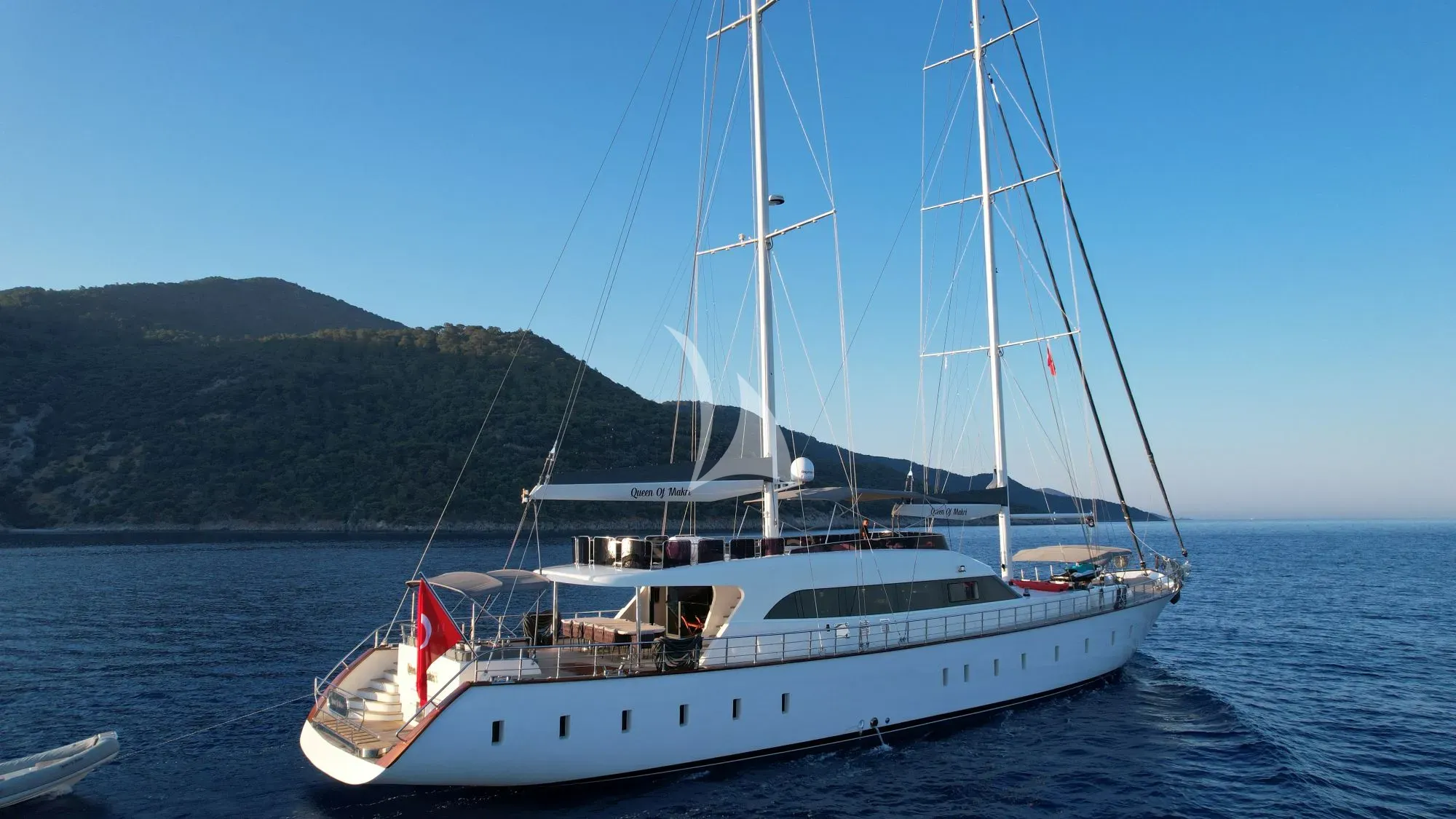 Luxury Crewed Sailing Yacht QUEEN OF MAKRI photo 4