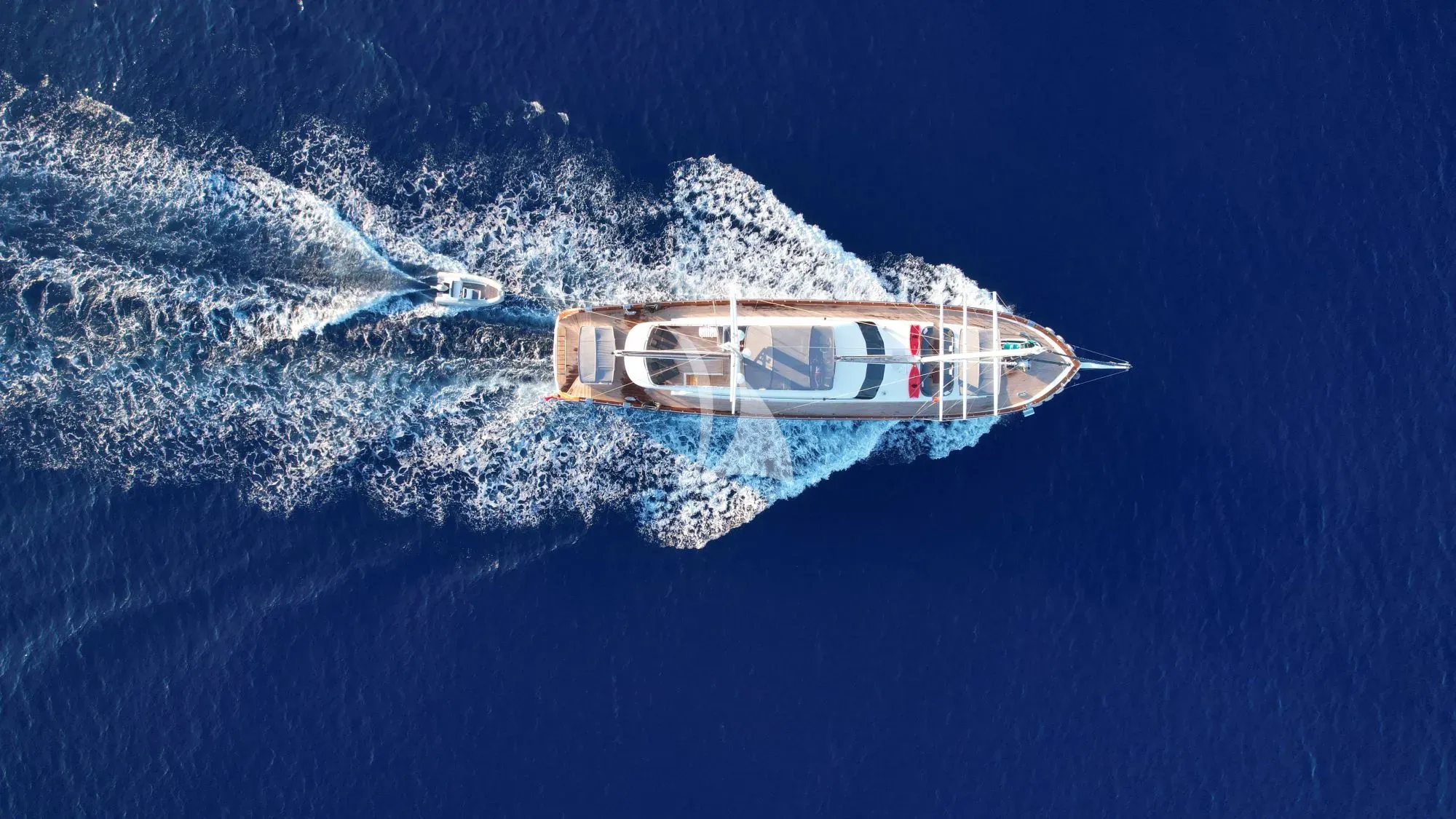 Luxury Crewed Sailing Yacht QUEEN OF MAKRI photo 5