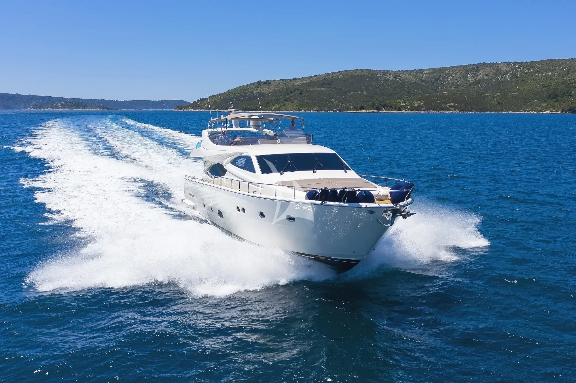 Luxury Crewed Motor Yacht QUO VADIS I photo 3