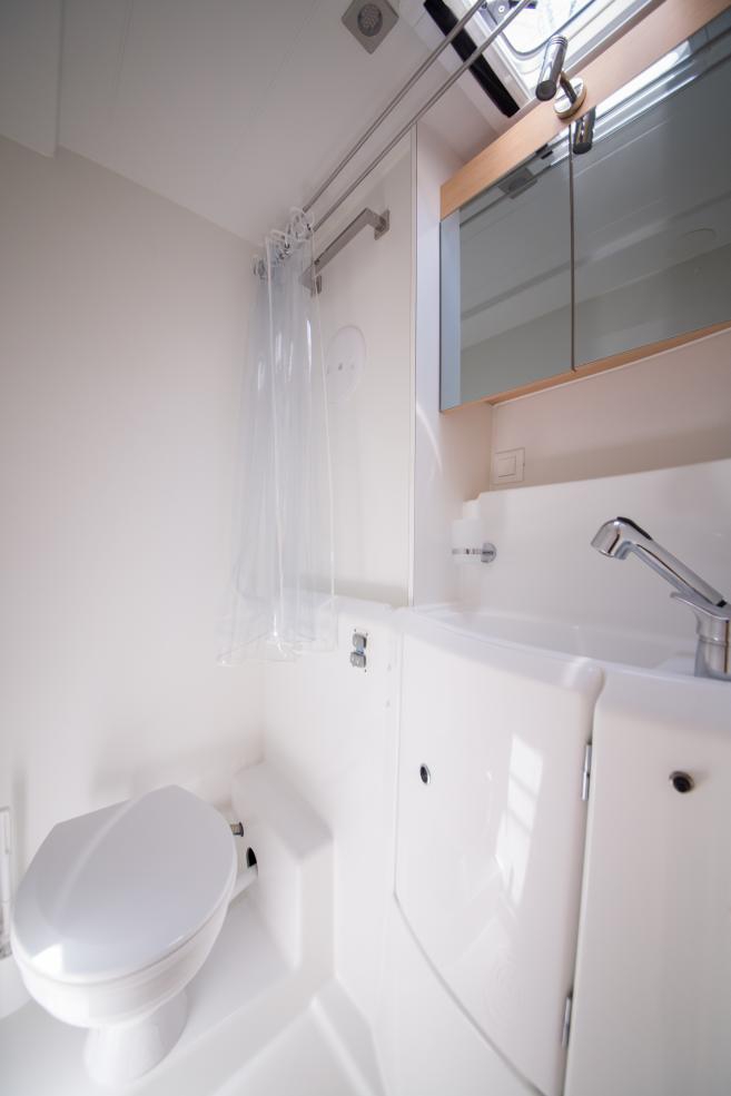 Bareboat Catamaran RAPALA photo 7