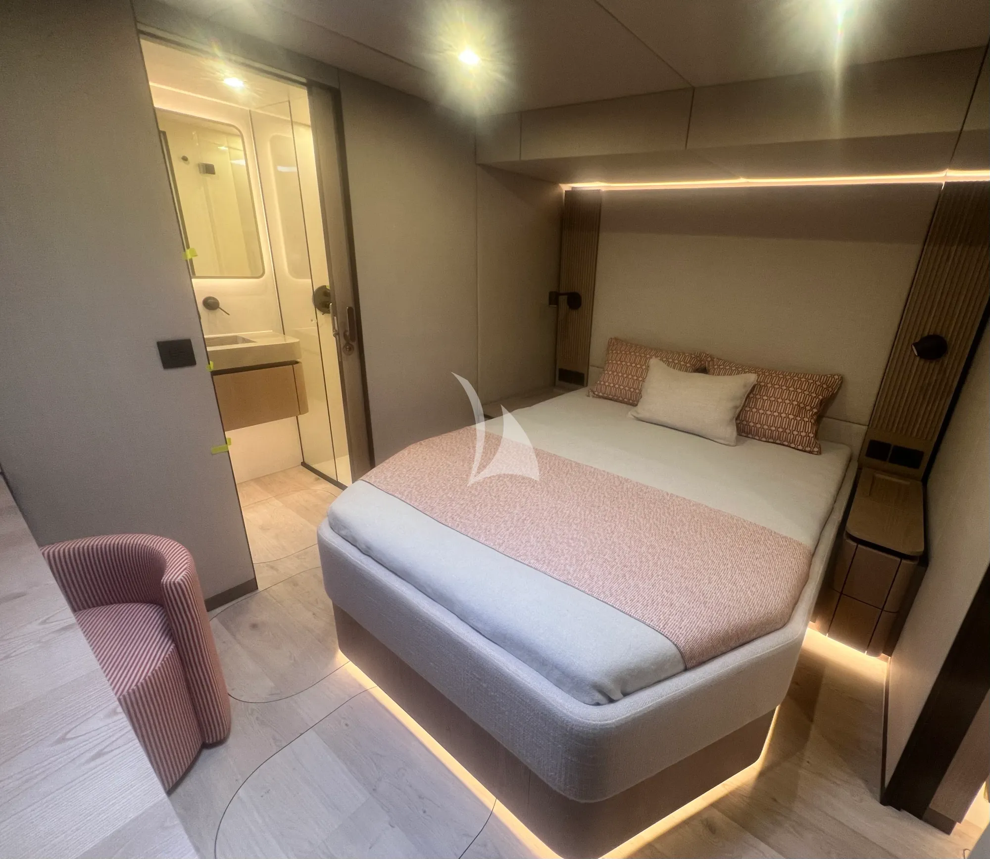 Luxury Crewed Catamaran RAY photo 8