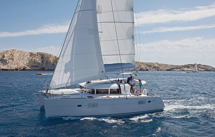 Bareboat Catamaran RAYVES