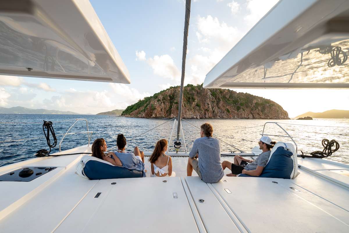 Crewed Sailing Catamaran REACH photo 6