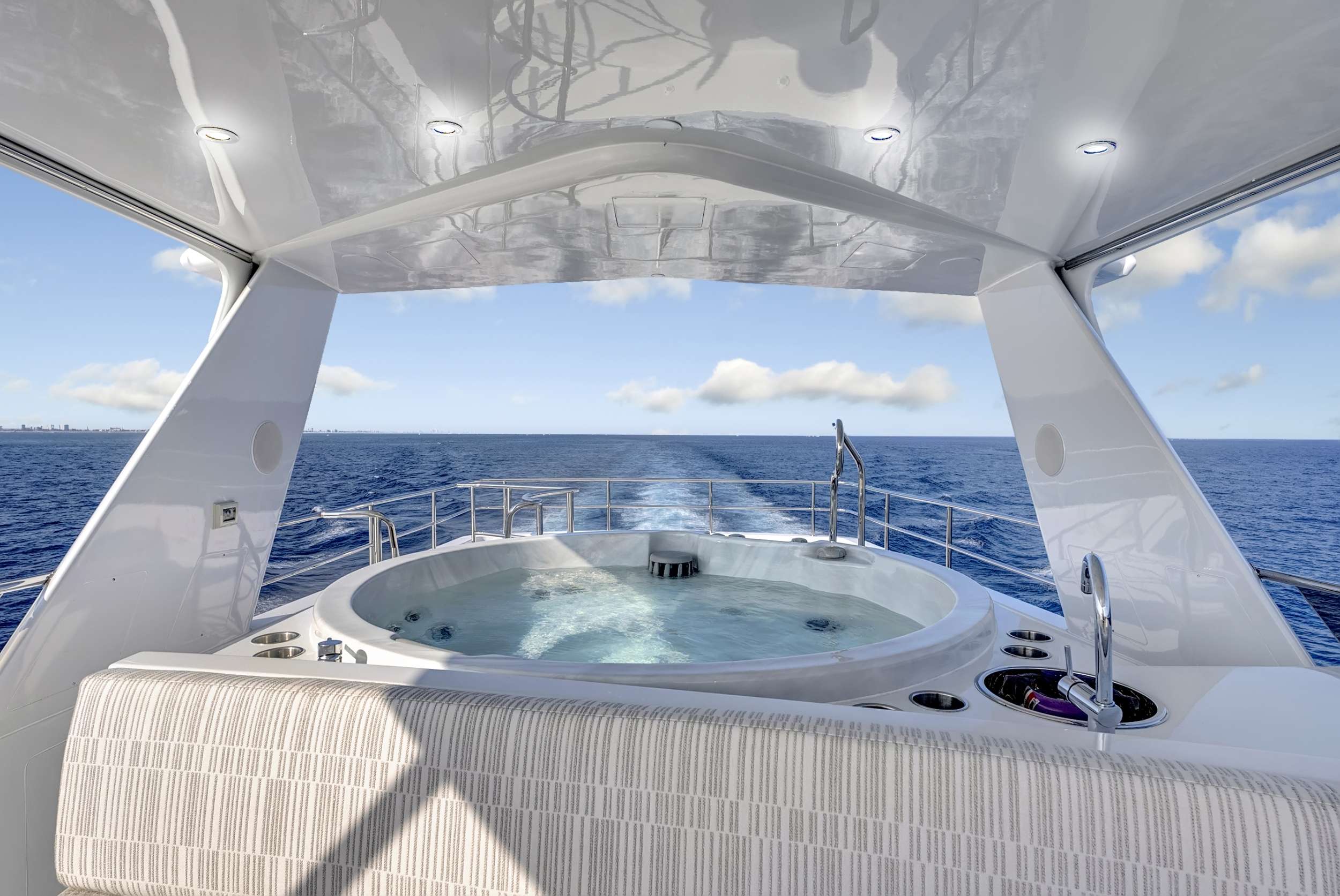 Crewed Motor Yacht REAL SUMMERTIME photo 5