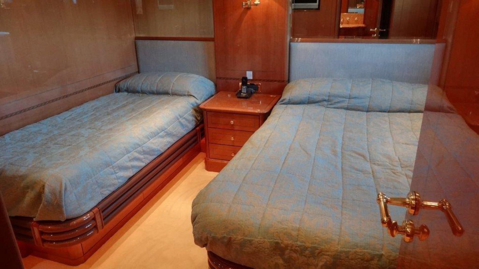 Crewed Motor Yacht REBECCA V photo 4