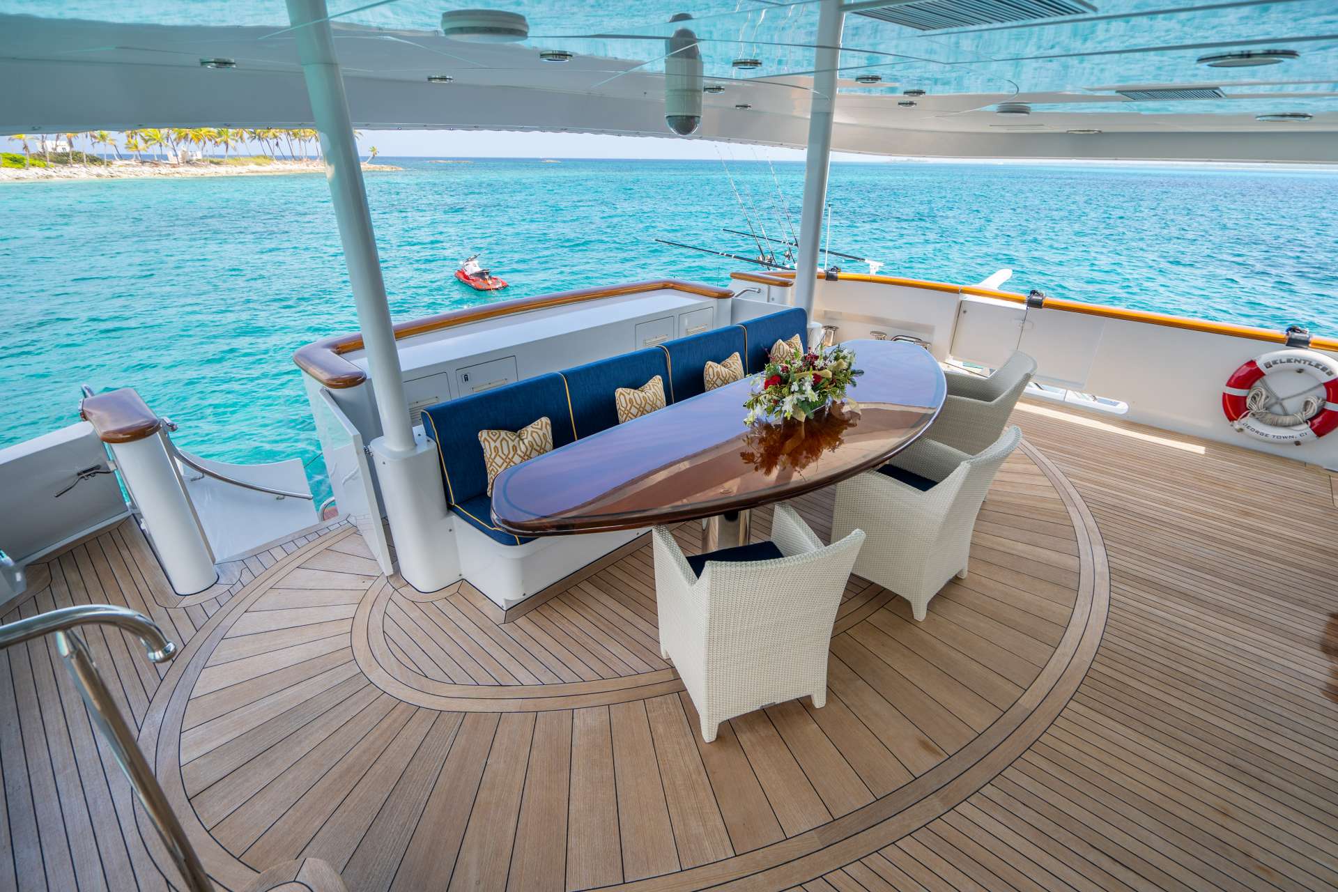 Luxury Crewed Motor Yacht RELENTLESS photo 7