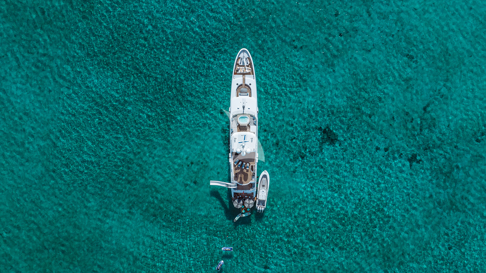 Luxury Crewed Motor Yacht REMEMBER WHEN photo 4