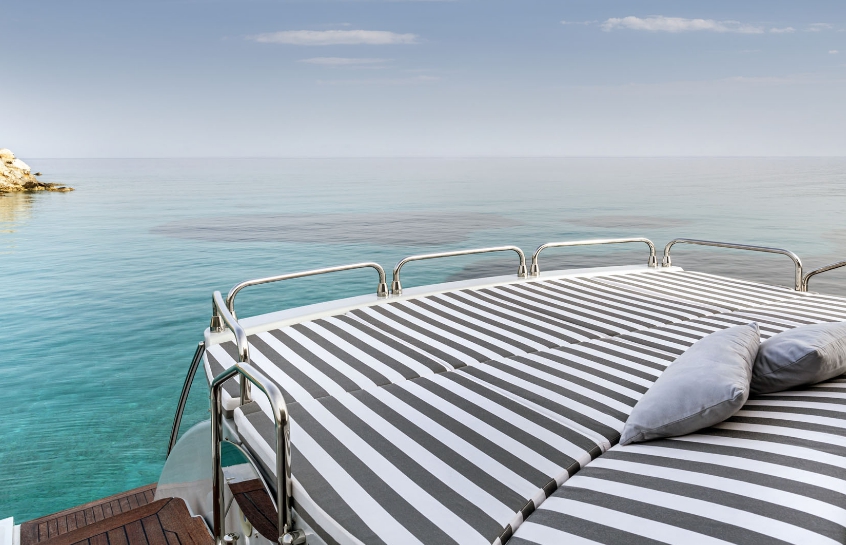 Luxury Crewed Motor Yacht RENA photo 6