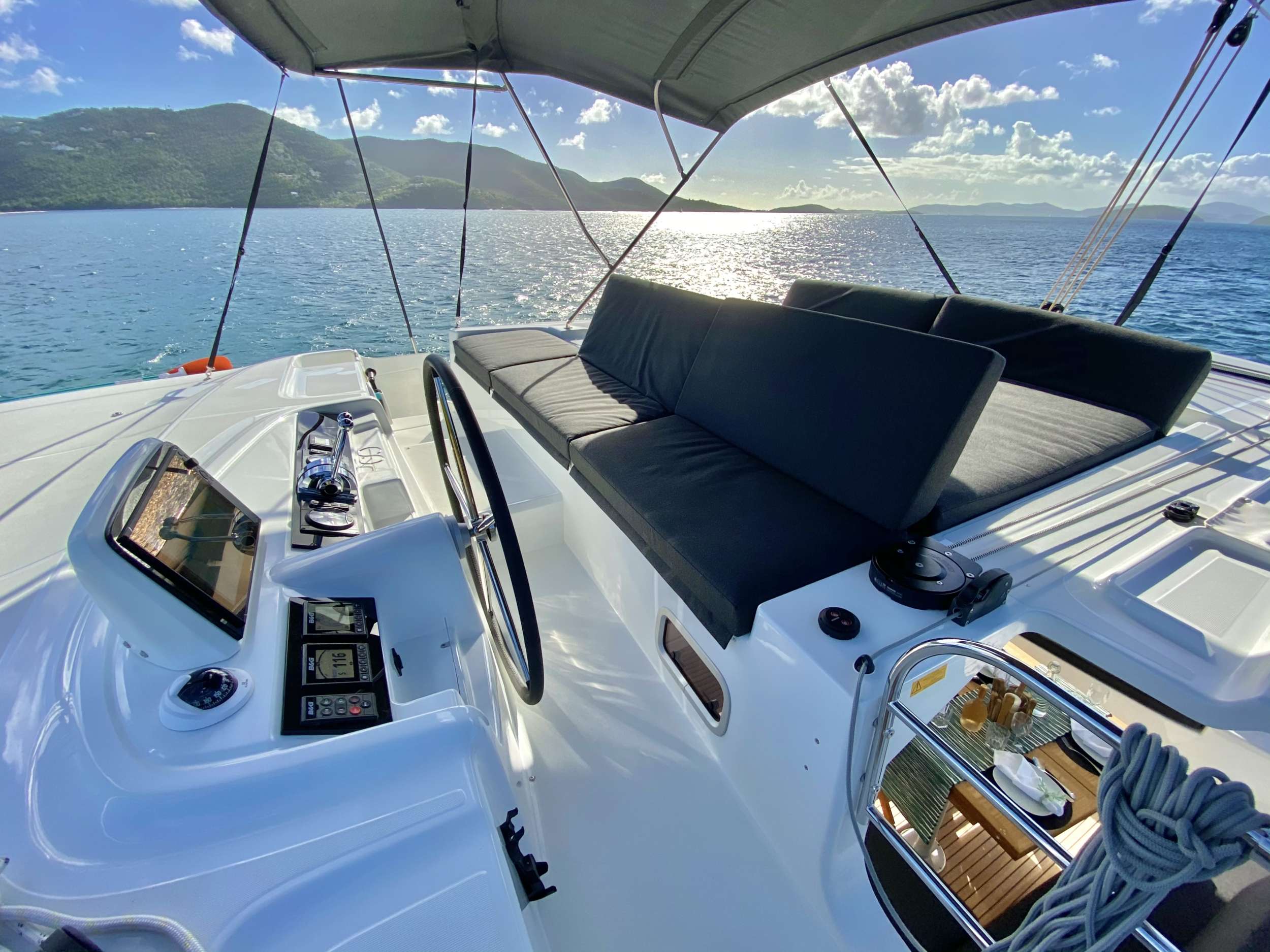 Crewed Catamaran RENDEZ-VOUS photo 5