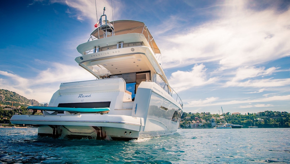 Crewed Motor Yacht RENE photo 3