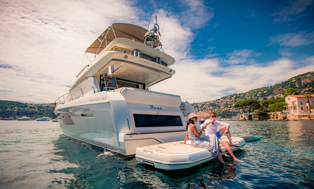 Crewed Motor Yacht RENE photo 7