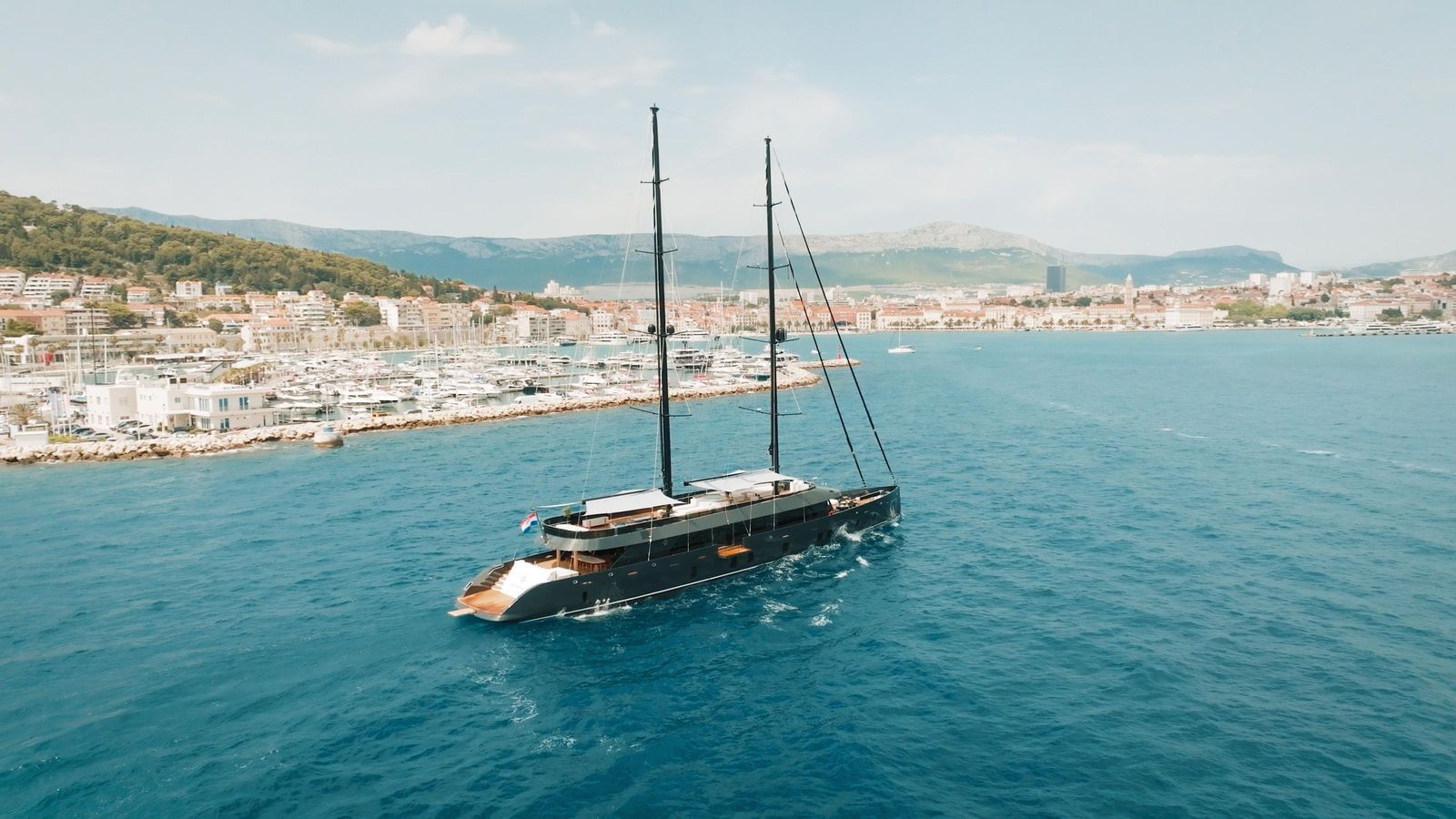 Luxury Crewed Sailing Yacht REPOSADO photo 3