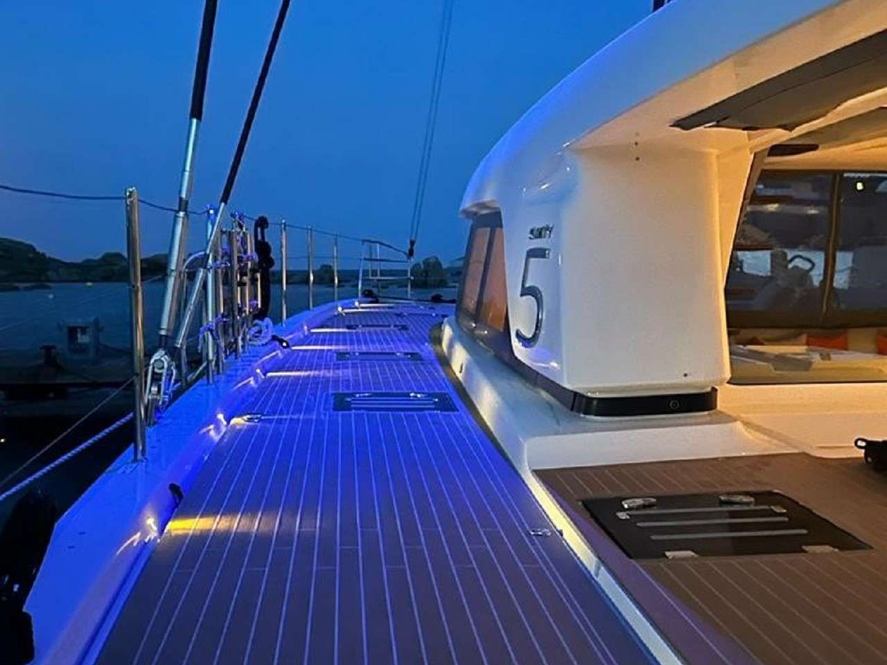 Luxury Crewed Catamaran REVE BLEU photo 7