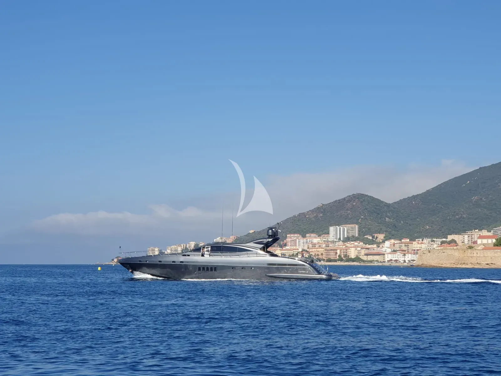Luxury Crewed Motor Yacht REVELLA photo 3