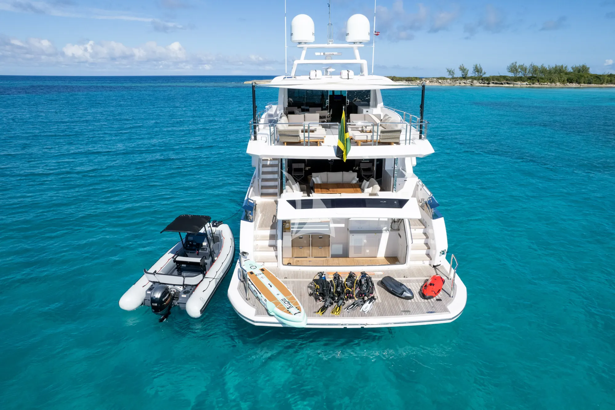 Luxury Crewed Motor Yacht RIO photo 6