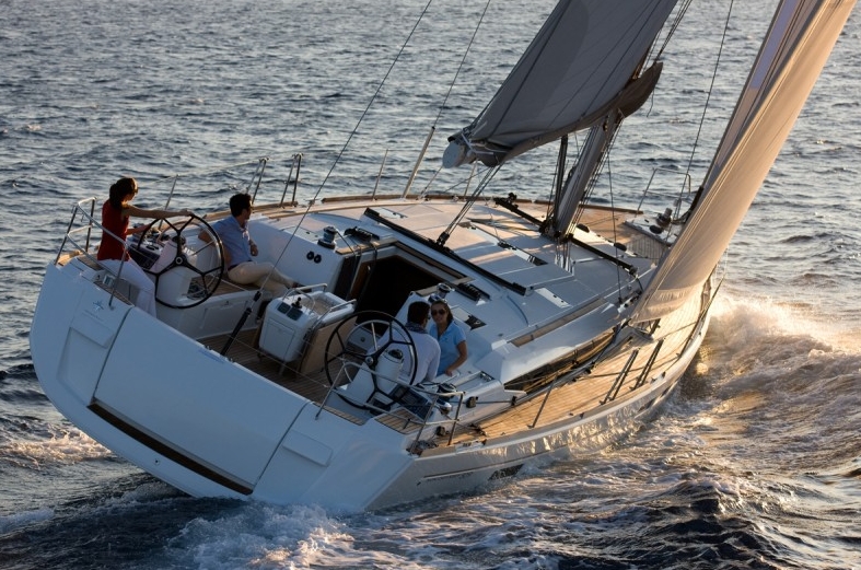 Bareboat Sailing Yacht RIOJA