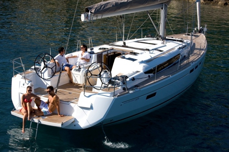 Bareboat Sailing Yacht RIOJA photo 8