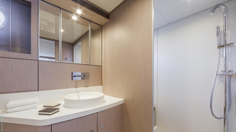 Crewed Motor Yacht WESTFIELD photo 7