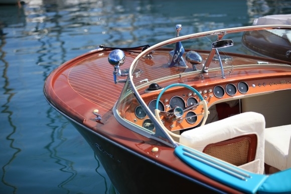 Crewed Motor Yacht Riva Aquarama photo 5