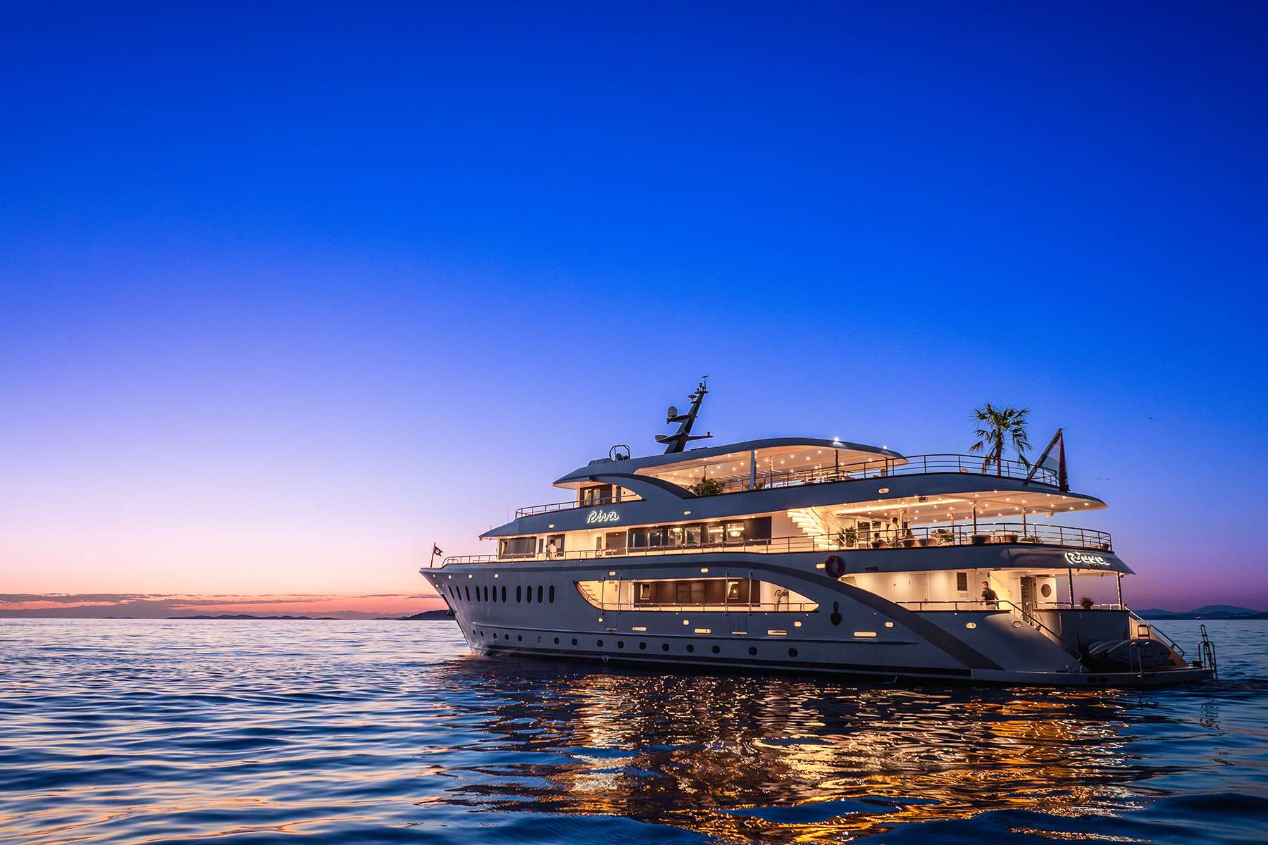 Crewed Motor Yacht RIVA photo 3