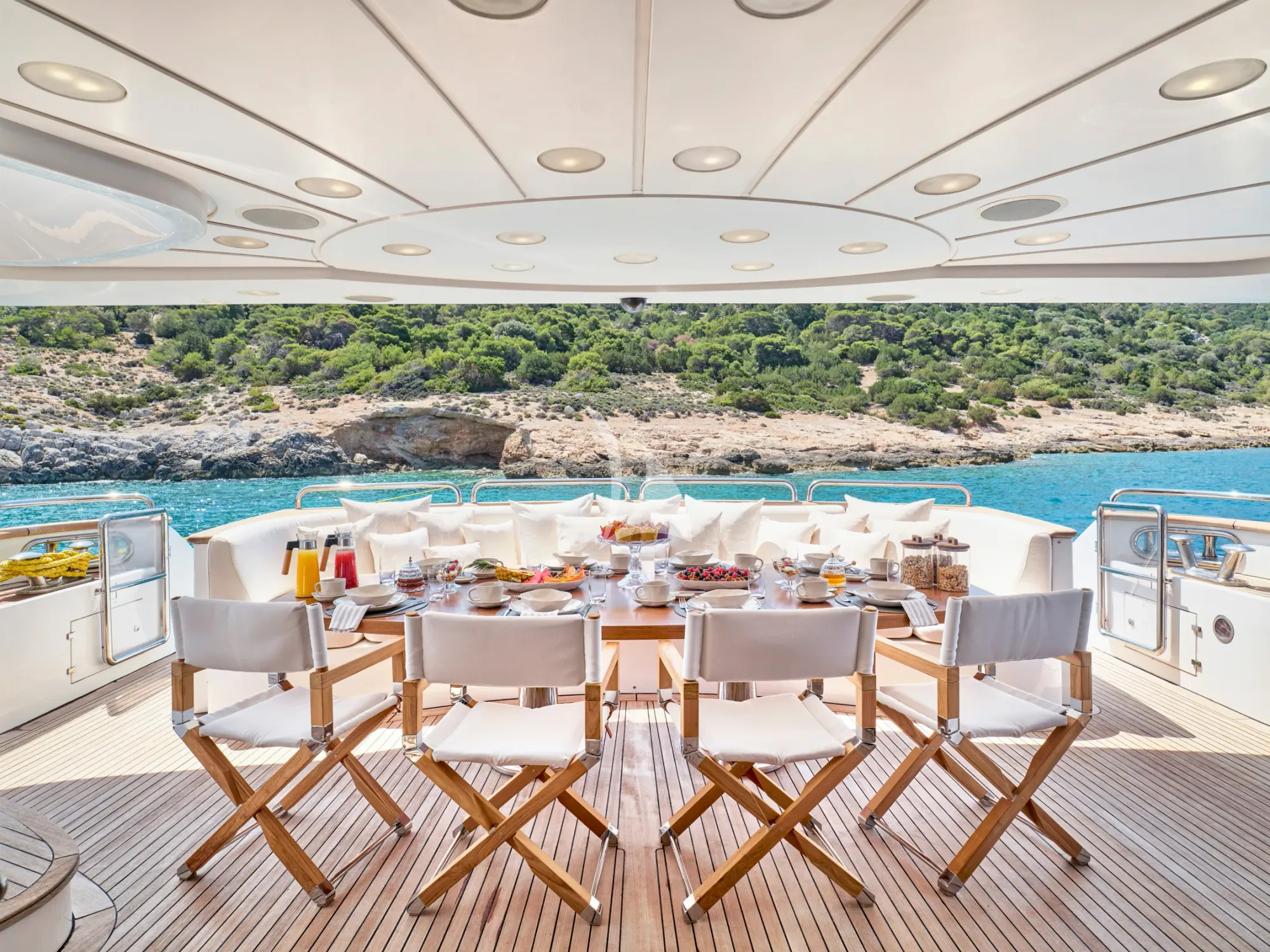 Luxury Crewed Motor Yacht RIVA I photo 8