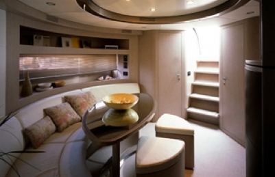 Crewed Motor Yacht Riva Rivale 52 photo 6