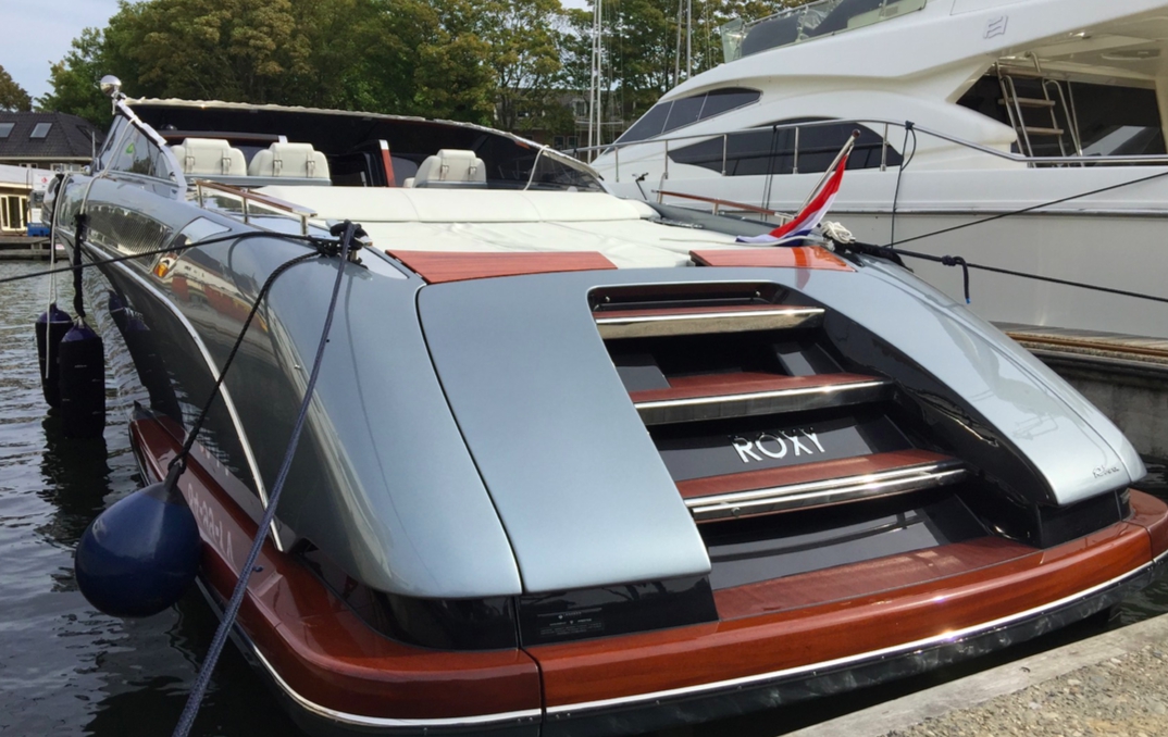 Crewed Motor Yacht Riva Rivamare 38 photo 3