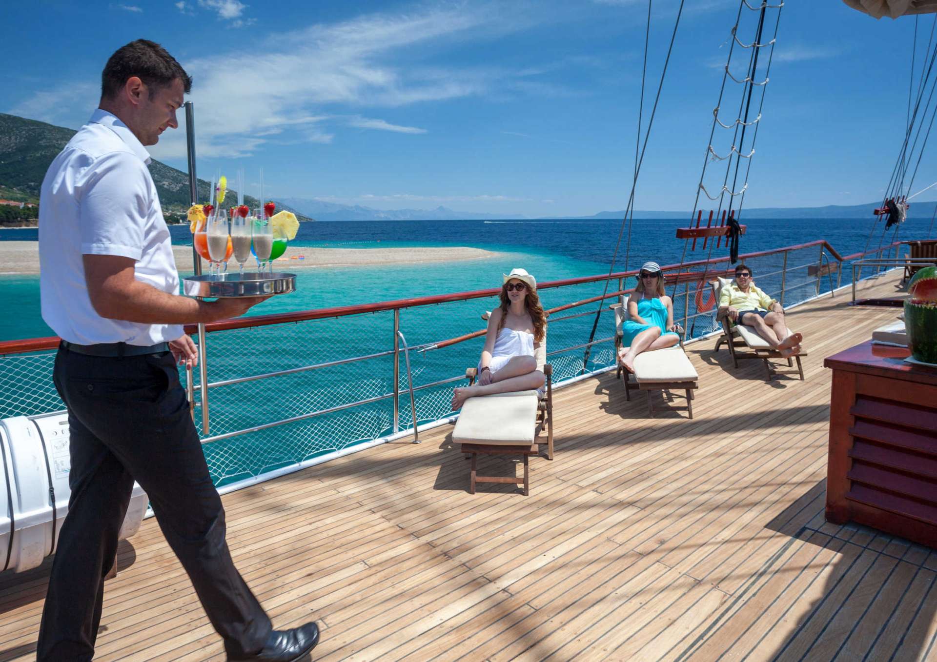 Classic Sailing Yacht ROMANCA photo 5