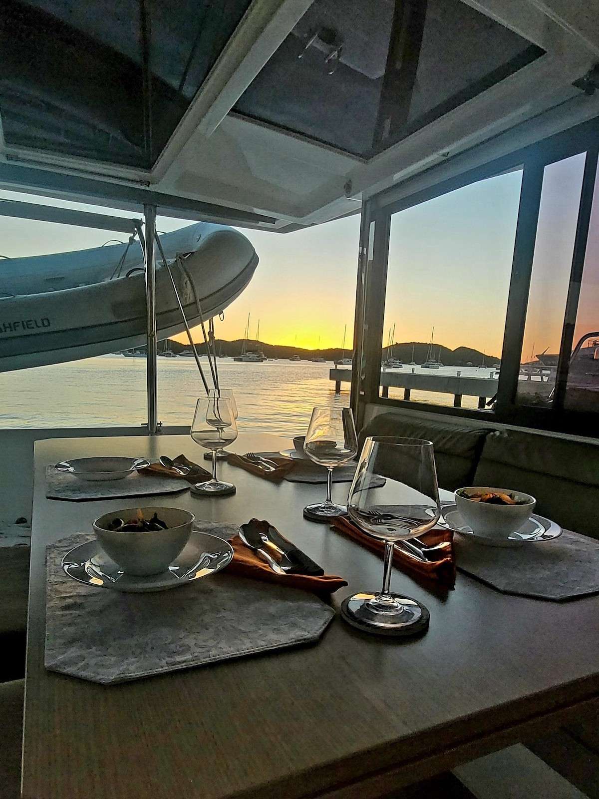 Crewed Catamaran ROMPECABEZA photo 6