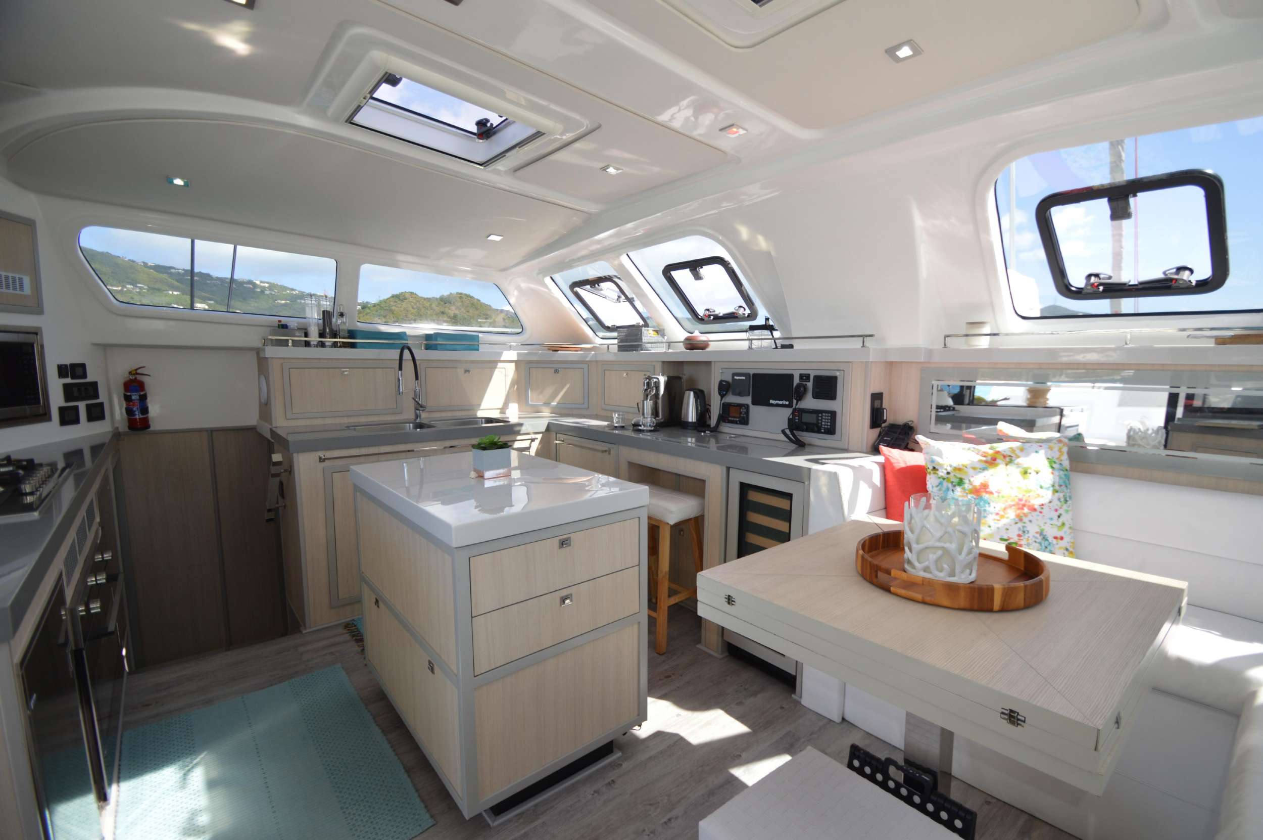 Crewed Catamaran RUMAWAY photo 8