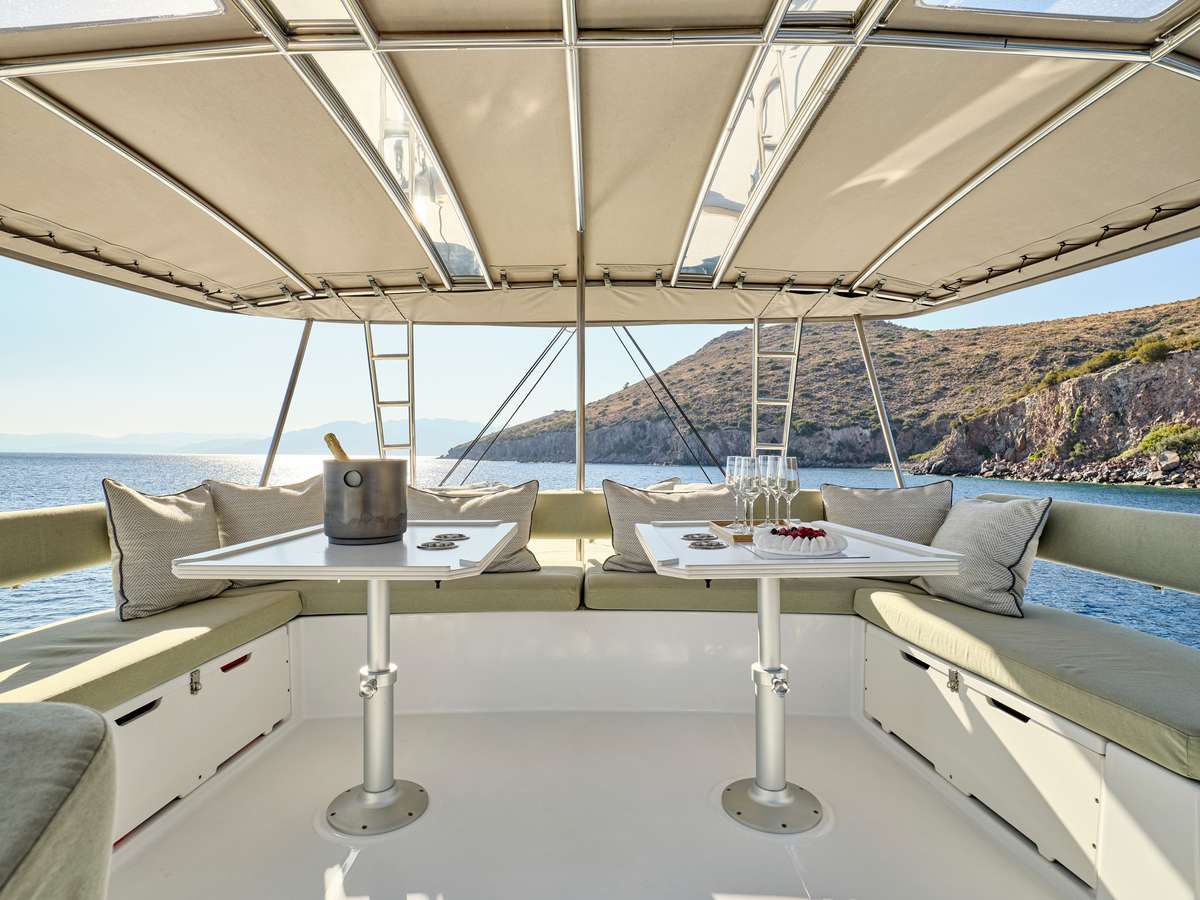 Luxury Crewed Catamaran SAHANA photo 6