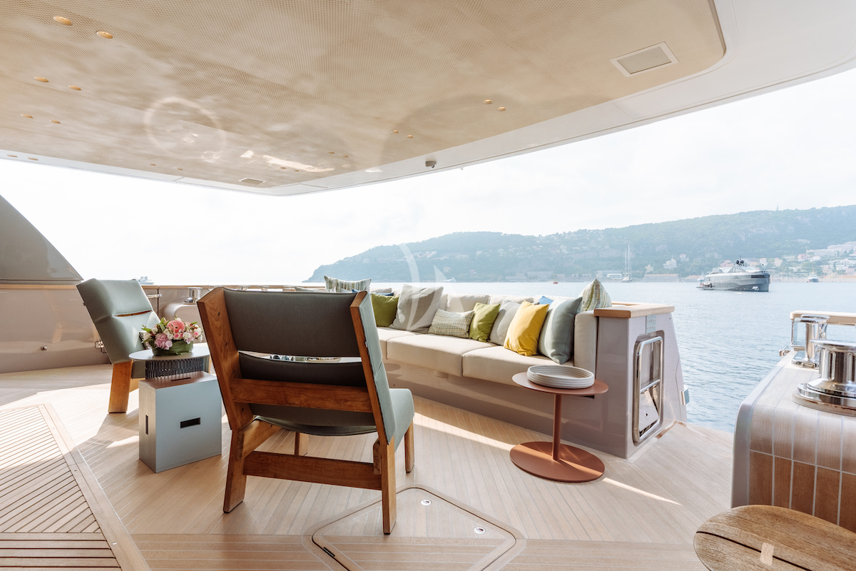 Crewed Motor Yacht SAL photo 7