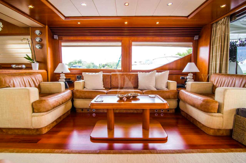 Luxury Crewed Motor Yacht SALTY photo 7