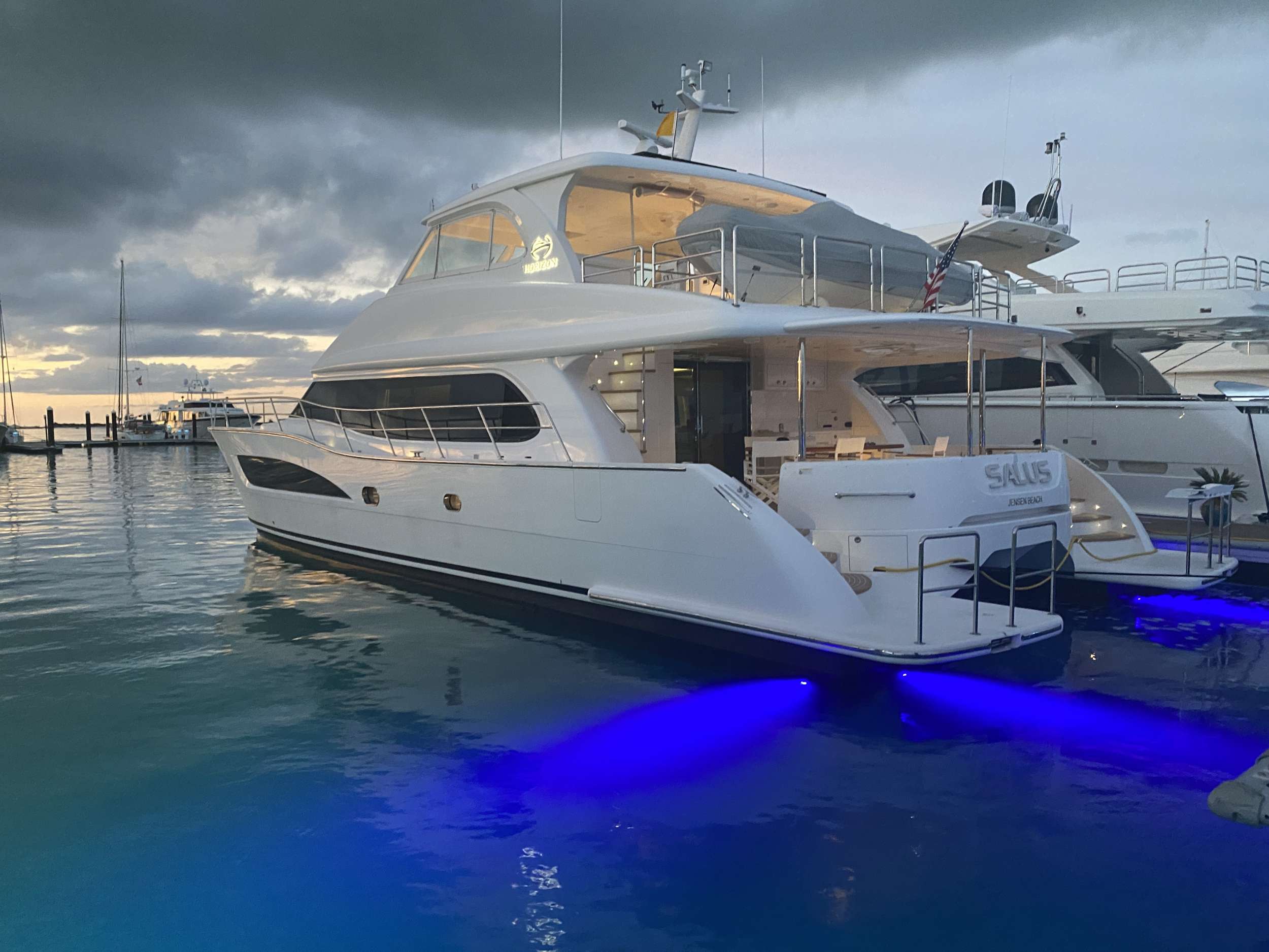 Crewed Power Catamaran SALUS photo 3