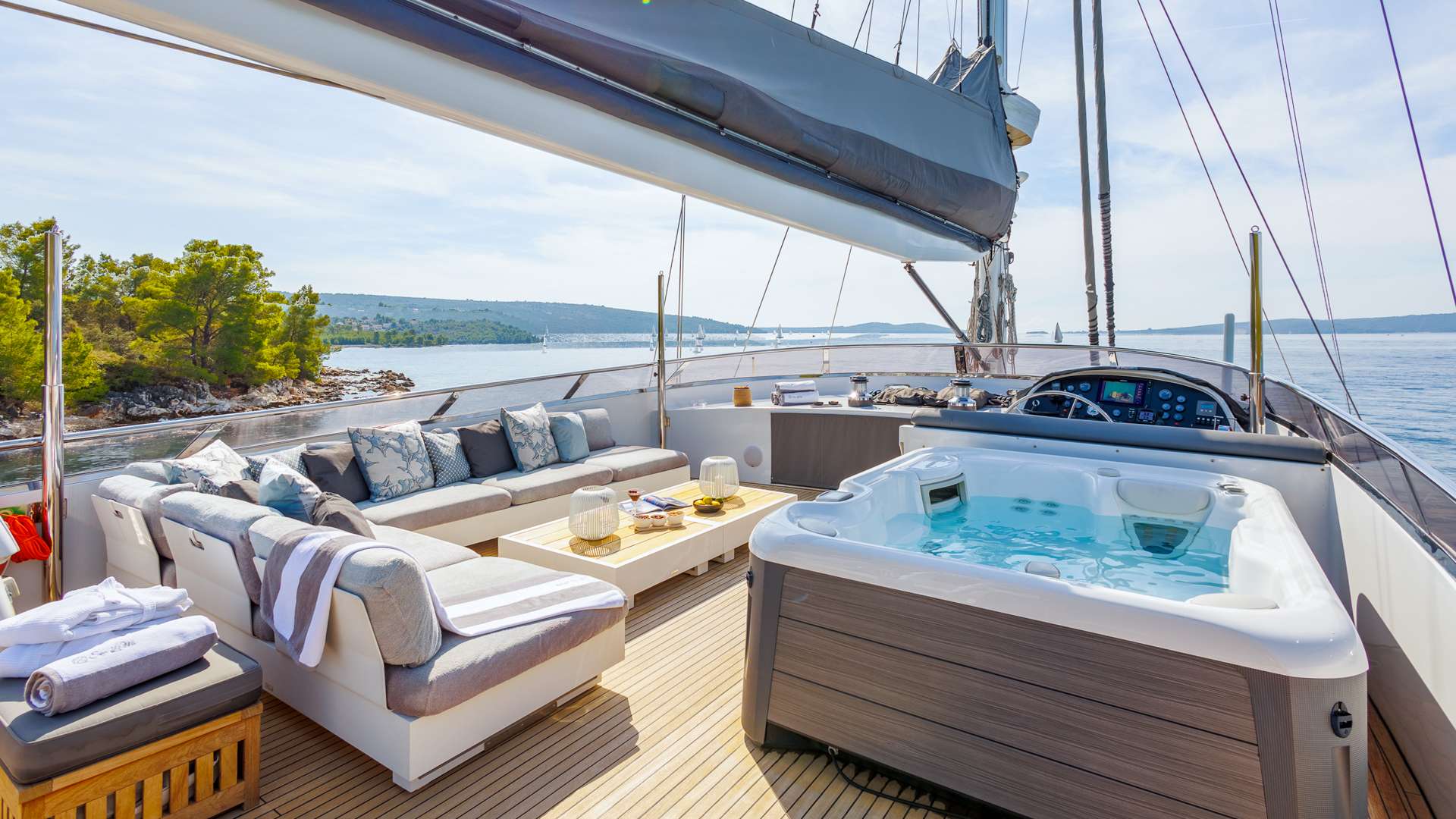 Luxury Crewed Sailing Yacht SAN LIMI photo 7