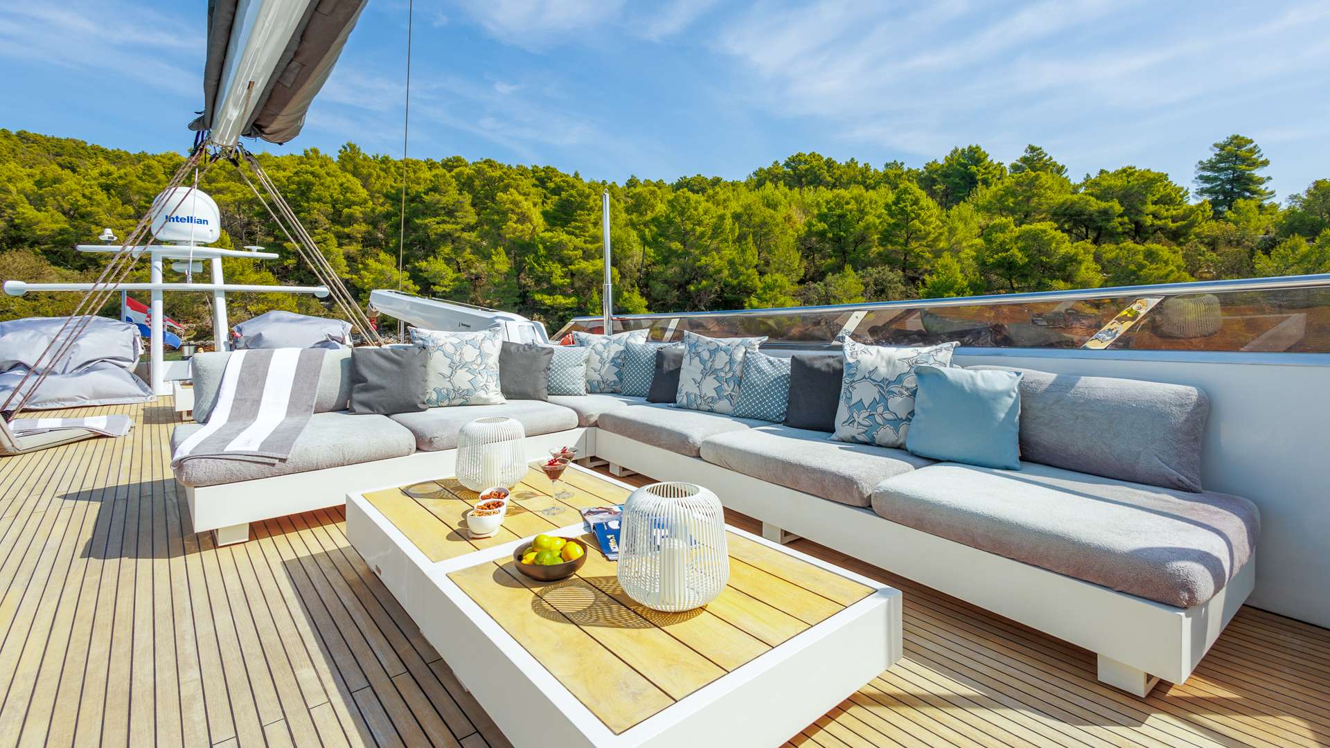 Luxury Crewed Sailing Yacht SAN LIMI photo 8