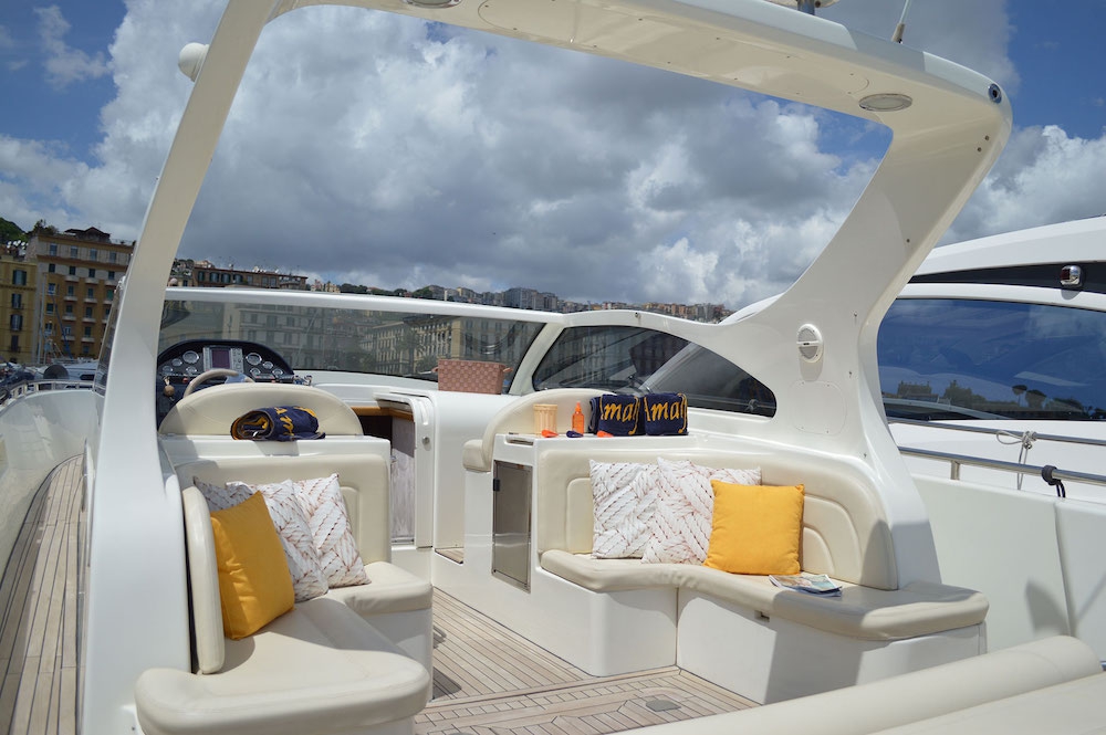 Crewed Motor Yacht Santorini 48 photo 7