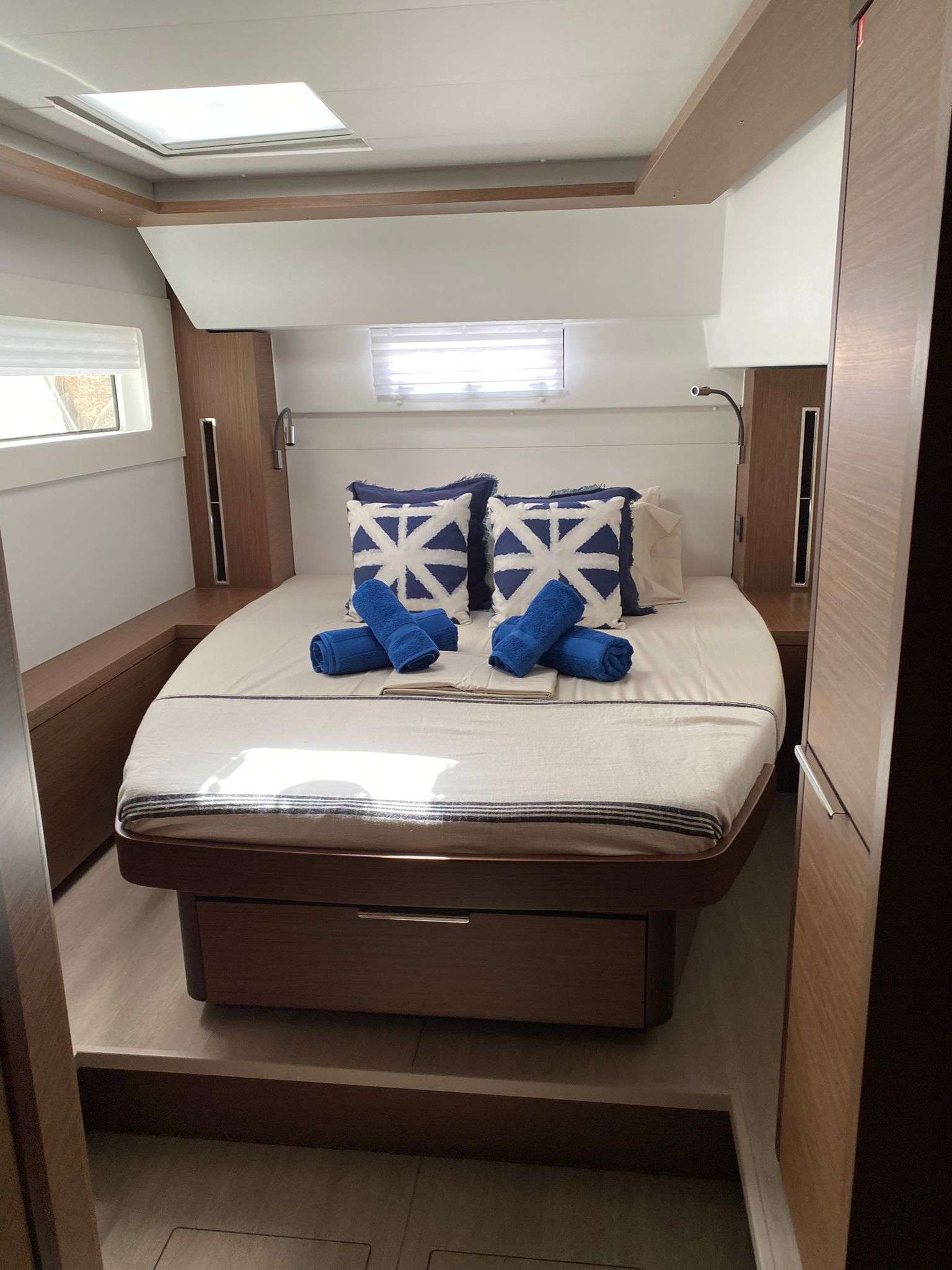 Crewed Catamaran SARAMIMI (Summer) photo 6