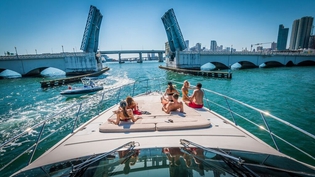 Crewed Motor Yacht SCARLET photo 5