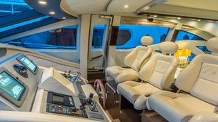 Crewed Motor Yacht SCARLET photo 8