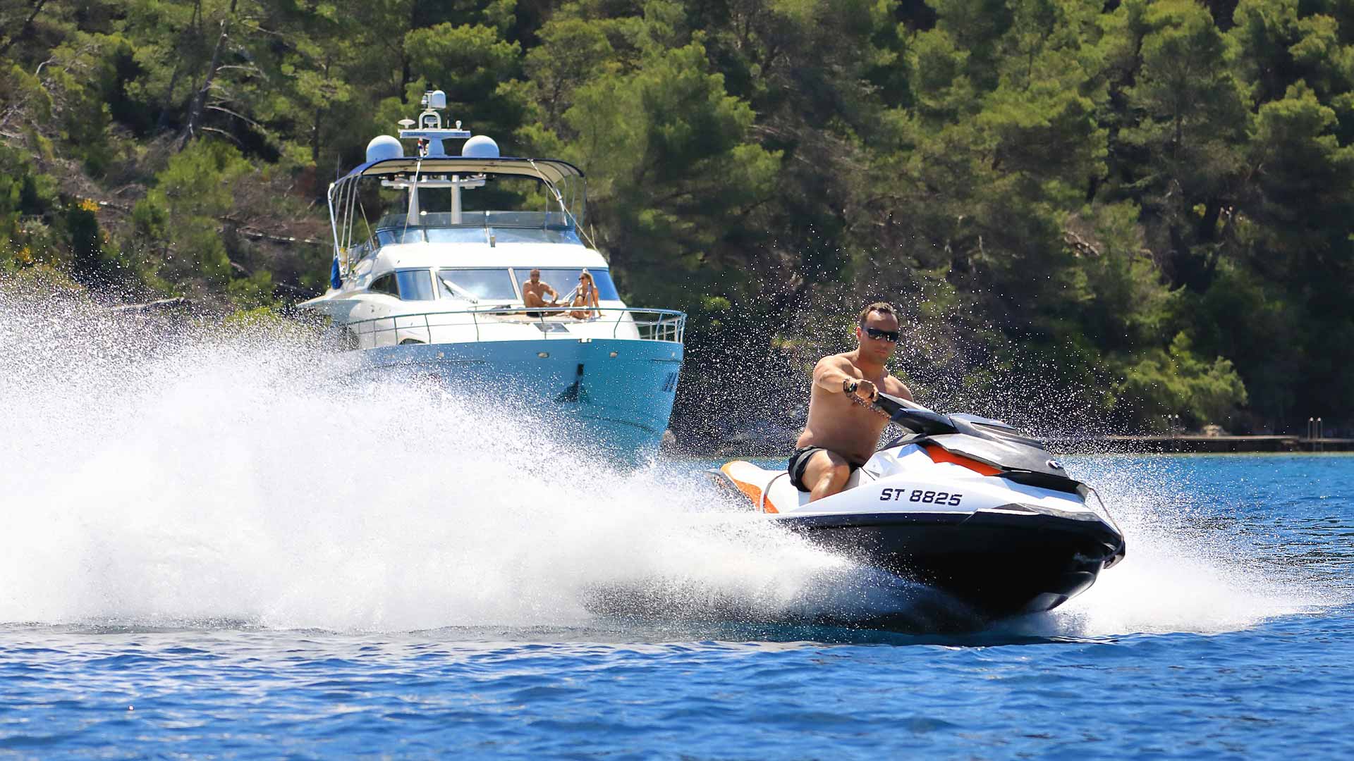 Luxury Crewed Motor Yacht SCHATZI photo 5